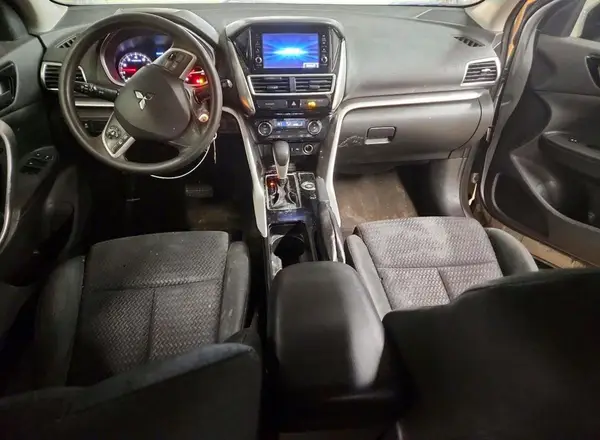 JA4AT3AA4KZ031829 2019 MITSUBISHI ECLIPSE CROSS - Image 8