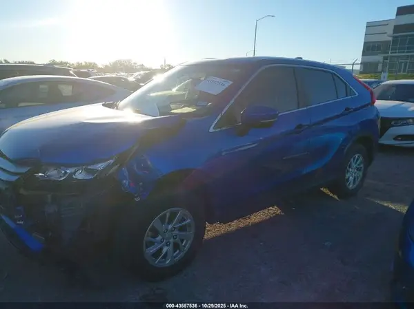 JA4AT3AA4KZ033919 2019 MITSUBISHI ECLIPSE CROSS - Image 2