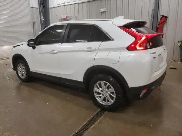 JA4AT3AA4KZ039381 2019 MITSUBISHI ECLIPSE CROSS - Image 2