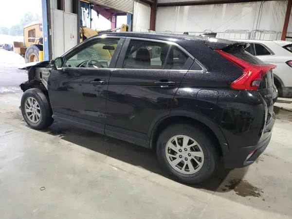 JA4AT3AA4KZ050008 2019 MITSUBISHI ECLIPSE CROSS - Image 2