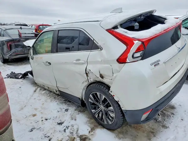JA4AT3AA4KZ603546 2019 MITSUBISHI ECLIPSE CROSS - Image 2