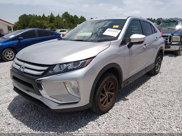 JA4AT3AA4LZ024042 2020 MITSUBISHI ECLIPSE CROSS - Image 2