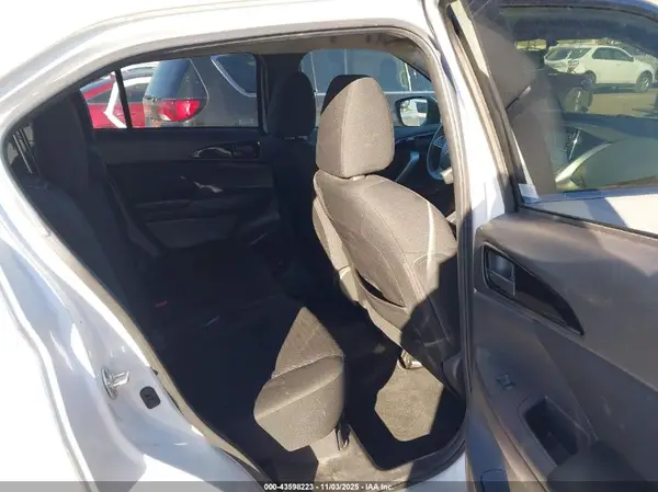 JA4AT3AA5KZ016935 2019 MITSUBISHI ECLIPSE CROSS - Image 8