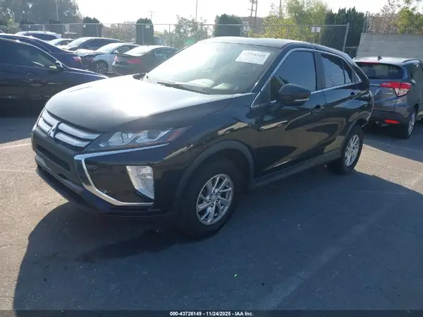 JA4AT3AA5KZ024453 2019 MITSUBISHI ECLIPSE CROSS - Image 2