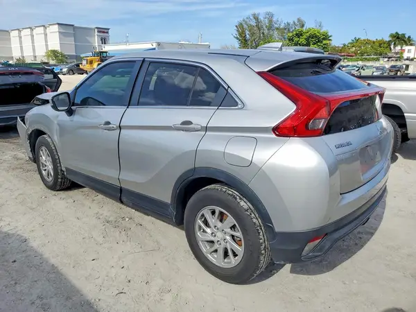 JA4AT3AA5KZ031466 2019 MITSUBISHI ECLIPSE CROSS - Image 2