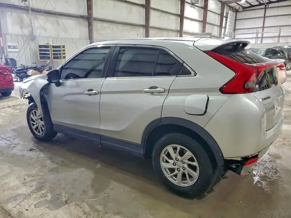 JA4AT3AA5KZ031922 2019 MITSUBISHI ECLIPSE CROSS - Image 2