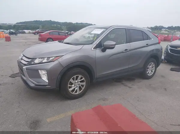 JA4AT3AA5KZ032116 2019 MITSUBISHI ECLIPSE CROSS - Image 2