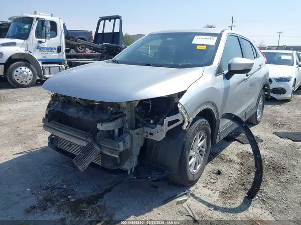 JA4AT3AA5KZ033248 2019 MITSUBISHI ECLIPSE CROSS - Image 2