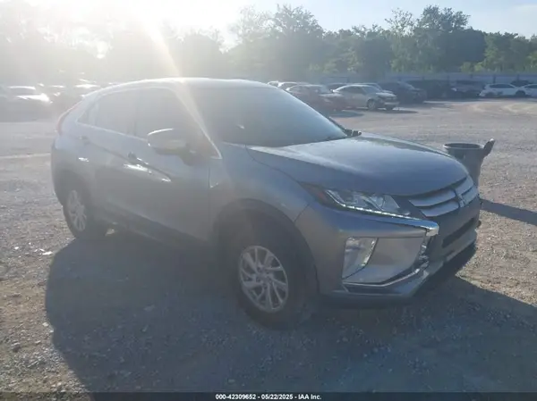 JA4AT3AA5KZ033671 2019 MITSUBISHI ECLIPSE CROSS - Image 1