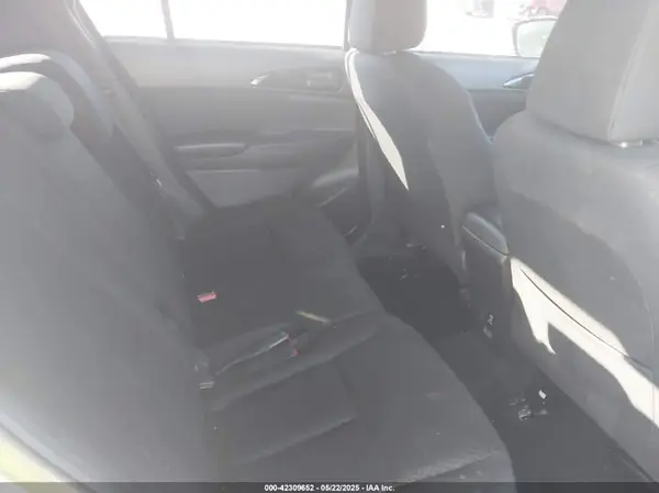 JA4AT3AA5KZ033671 2019 MITSUBISHI ECLIPSE CROSS - Image 8