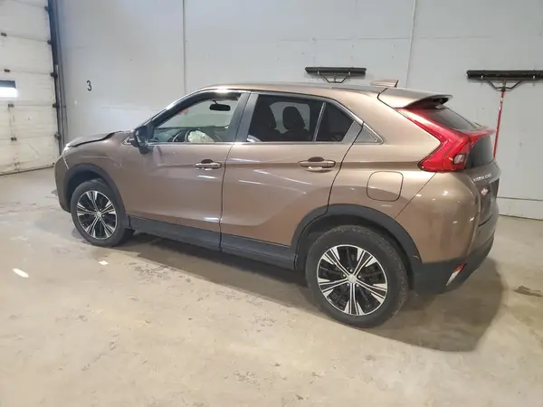 JA4AT3AA5LZ607042 2020 MITSUBISHI ECLIPSE CROSS - Image 2