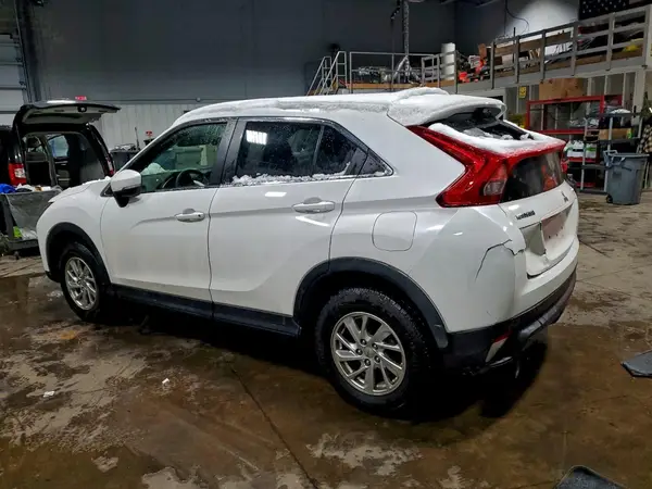 JA4AT3AA6JZ027456 2018 MITSUBISHI ECLIPSE CROSS - Image 2