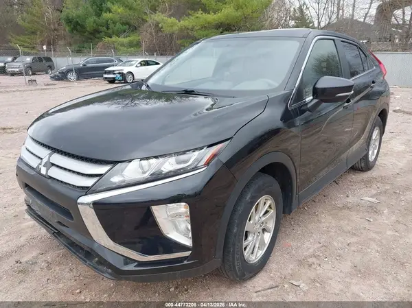 JA4AT3AA6JZ060196 2018 MITSUBISHI ECLIPSE CROSS - Image 2