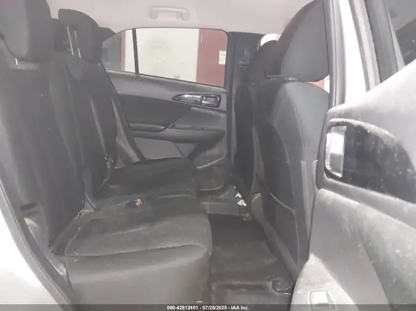 JA4AT3AA6KZ031105 2019 MITSUBISHI ECLIPSE CROSS - Image 8