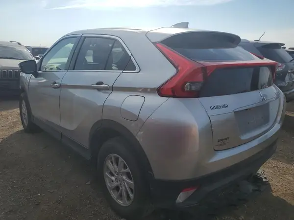 JA4AT3AA6KZ033758 2019 MITSUBISHI ECLIPSE CROSS - Image 2