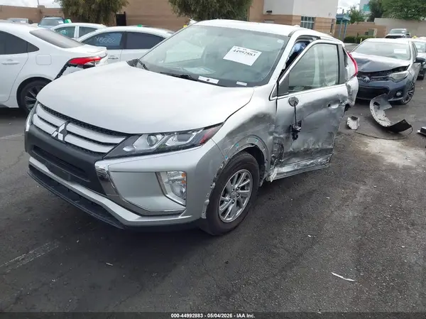 JA4AT3AA6KZ040502 2019 MITSUBISHI ECLIPSE CROSS - Image 2
