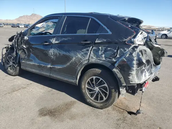 JA4AT3AA6LZ005833 2020 MITSUBISHI ECLIPSE CROSS - Image 2