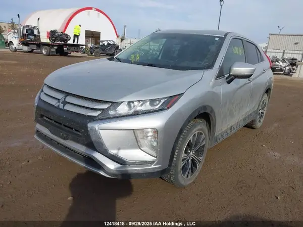 JA4AT3AA6LZ601170 2020 MITSUBISHI ECLIPSE CROSS - Image 2