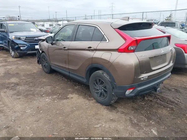 JA4AT3AA7JZ048719 2018 MITSUBISHI ECLIPSE CROSS - Image 2