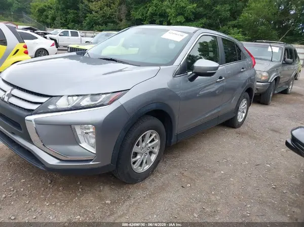 JA4AT3AA7KZ028956 2019 MITSUBISHI ECLIPSE CROSS - Image 2