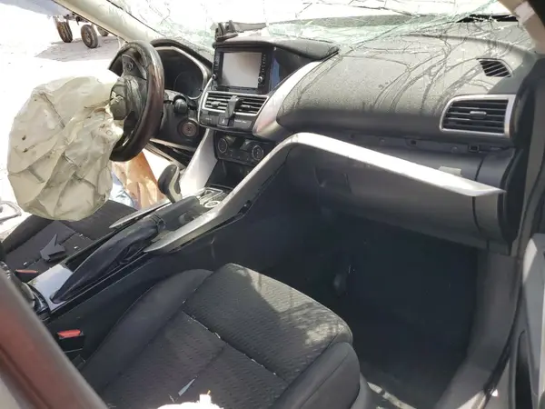JA4AT3AA7KZ029248 2019 MITSUBISHI ECLIPSE CROSS - Image 8