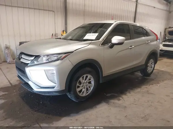 JA4AT3AA7KZ031467 2019 MITSUBISHI ECLIPSE CROSS - Image 2