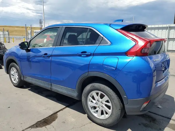 JA4AT3AA7KZ031856 2019 MITSUBISHI ECLIPSE CROSS - Image 2