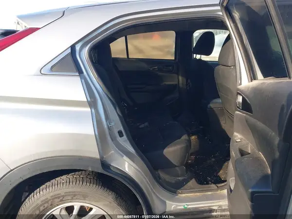JA4AT3AA7KZ031940 2019 MITSUBISHI ECLIPSE CROSS - Image 8