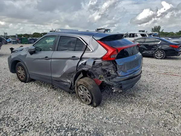 JA4AT3AA7KZ038483 2019 MITSUBISHI ECLIPSE CROSS - Image 2