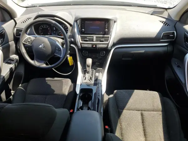 JA4AT3AA7LZ001015 2020 MITSUBISHI ECLIPSE CROSS - Image 8