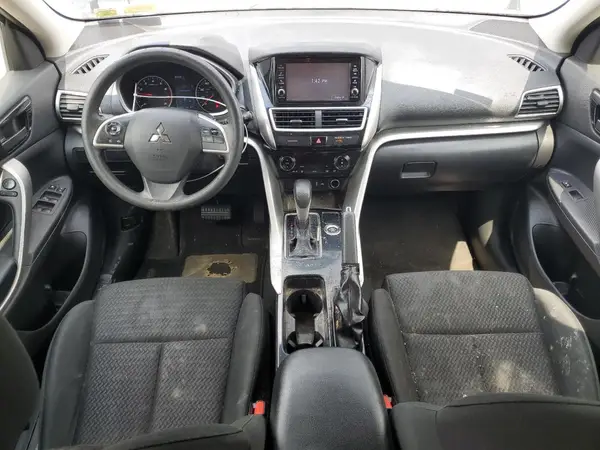 JA4AT3AA7LZ031132 2020 MITSUBISHI ECLIPSE CROSS - Image 8