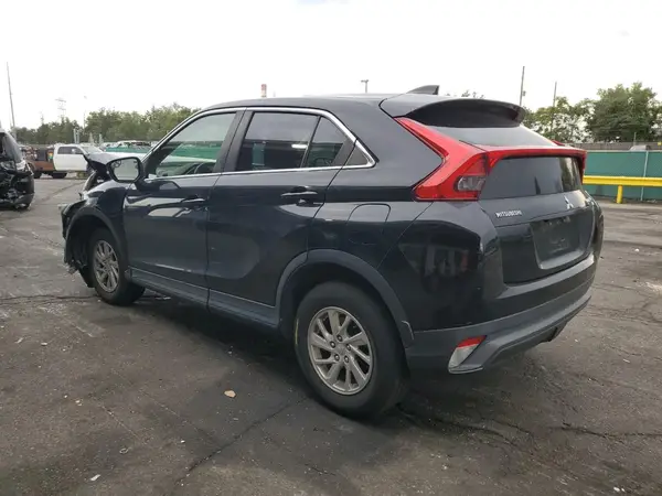 JA4AT3AA8JZ044114 2018 MITSUBISHI ECLIPSE CROSS - Image 2