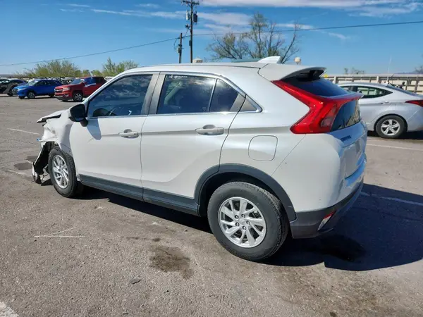 JA4AT3AA8KZ010403 2019 MITSUBISHI ECLIPSE CROSS - Image 2