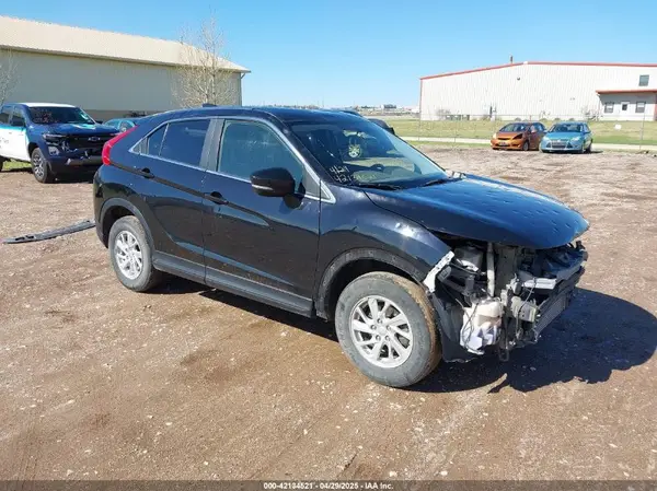 JA4AT3AA8KZ032403 2019 MITSUBISHI ECLIPSE CROSS - Image 1