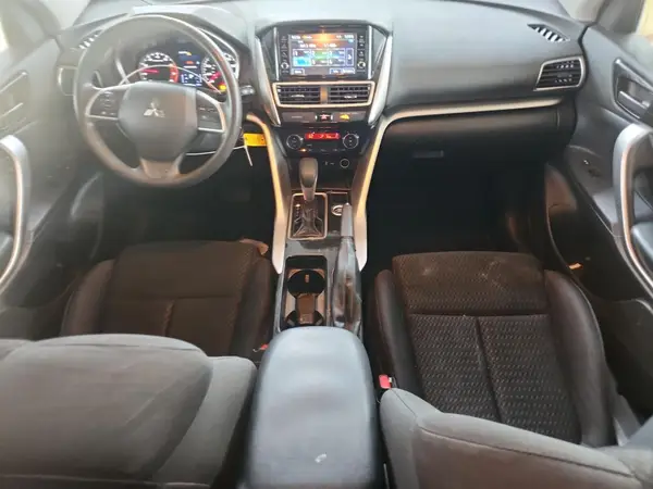 JA4AT3AA8LZ028935 2020 MITSUBISHI ECLIPSE CROSS - Image 8