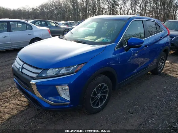 JA4AT3AA8LZ036372 2020 MITSUBISHI ECLIPSE CROSS - Image 2