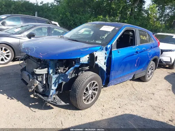 JA4AT3AA8LZ039448 2020 MITSUBISHI ECLIPSE CROSS - Image 2