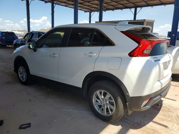 JA4AT3AA9JZ069975 2018 MITSUBISHI ECLIPSE CROSS - Image 2