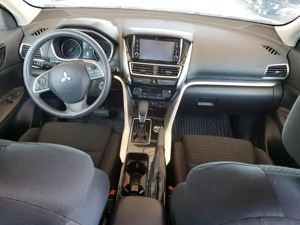 JA4AT3AA9JZ069975 2018 MITSUBISHI ECLIPSE CROSS - Image 8