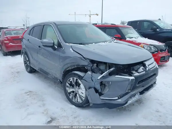 JA4AT3AA9JZ617733 2018 MITSUBISHI ECLIPSE CROSS - Image 1