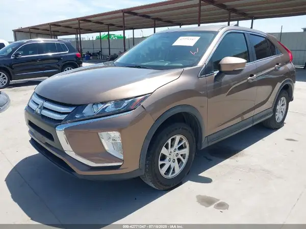 JA4AT3AA9KZ033124 2019 MITSUBISHI ECLIPSE CROSS - Image 2