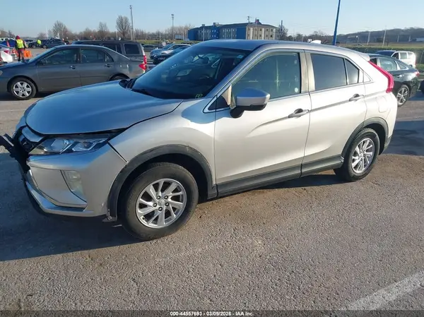 JA4AT3AA9KZ040266 2019 MITSUBISHI ECLIPSE CROSS - Image 2
