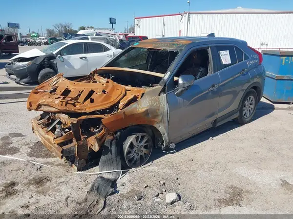 JA4AT3AA9KZ040378 2019 MITSUBISHI ECLIPSE CROSS - Image 2