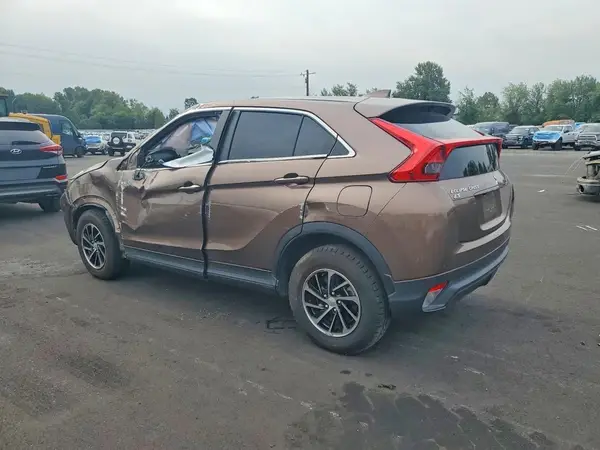 JA4AT3AA9LZ018723 2020 MITSUBISHI ECLIPSE CROSS - Image 2