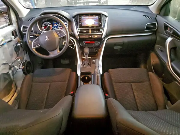 JA4AT3AA9LZ024151 2020 MITSUBISHI ECLIPSE CROSS - Image 8