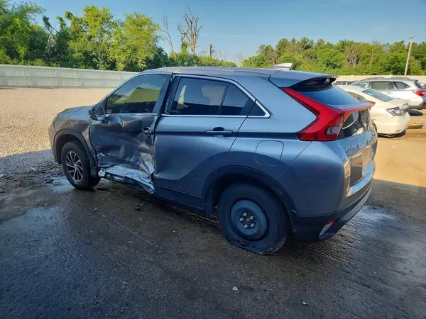 JA4AT3AA9LZ034663 2020 MITSUBISHI ECLIPSE CROSS - Image 2