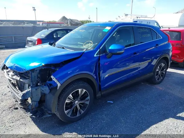 JA4AT3AA9LZ600269 2020 MITSUBISHI ECLIPSE CROSS - Image 2