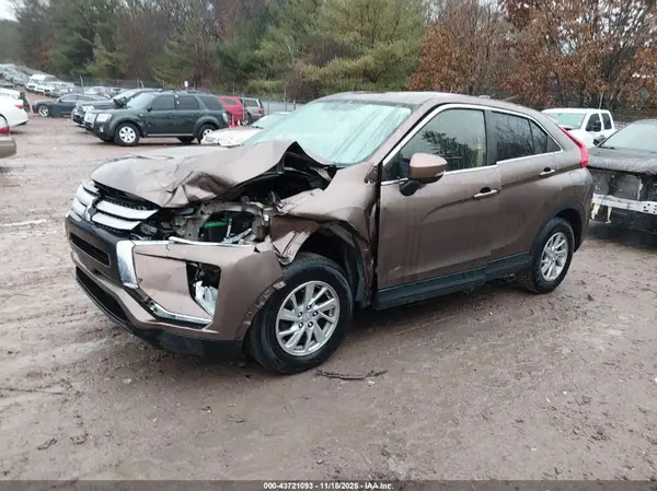 JA4AT3AAXJZ065191 2018 MITSUBISHI ECLIPSE CROSS - Image 2