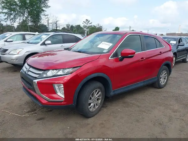 JA4AT3AAXJZ066941 2018 MITSUBISHI ECLIPSE CROSS - Image 2