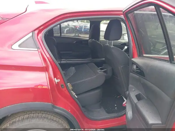JA4AT3AAXJZ066941 2018 MITSUBISHI ECLIPSE CROSS - Image 8